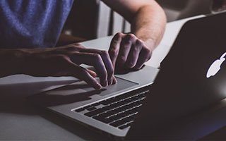 AI写作工具到底好不好用？我用了半年来说说真话